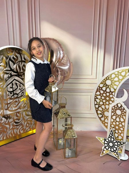 فستان “ليل اللؤلؤ” الأسود